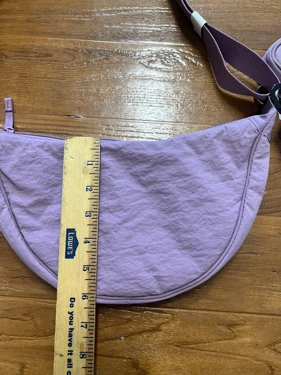 NWT Uniqlo Lilac Crossbody Bag with Lululemon Removable Pouch - Picture 3 of 6